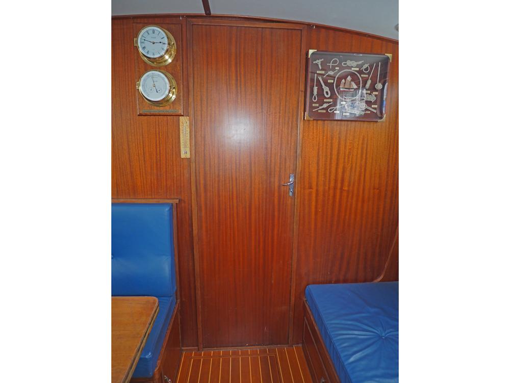 Cabin en avant, H&eacute;bergements